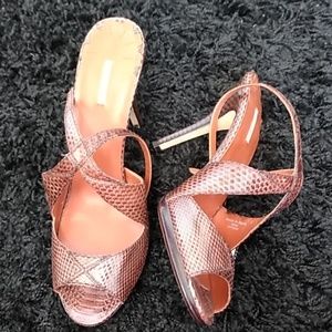 Max Studio 9.5 M Snake Skin Brown Heels